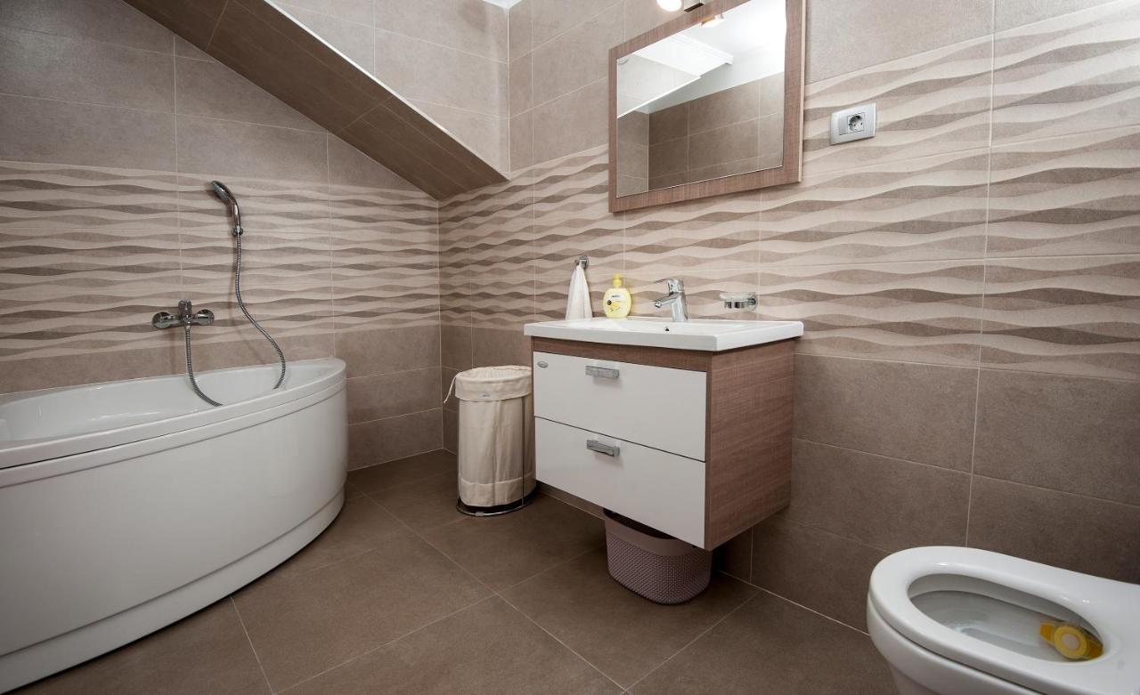 Apartment Antea Sinj Bagian luar foto